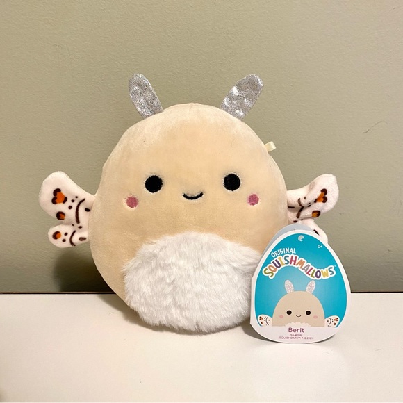 5in Berit Squishmallow - Picture 2 of 3